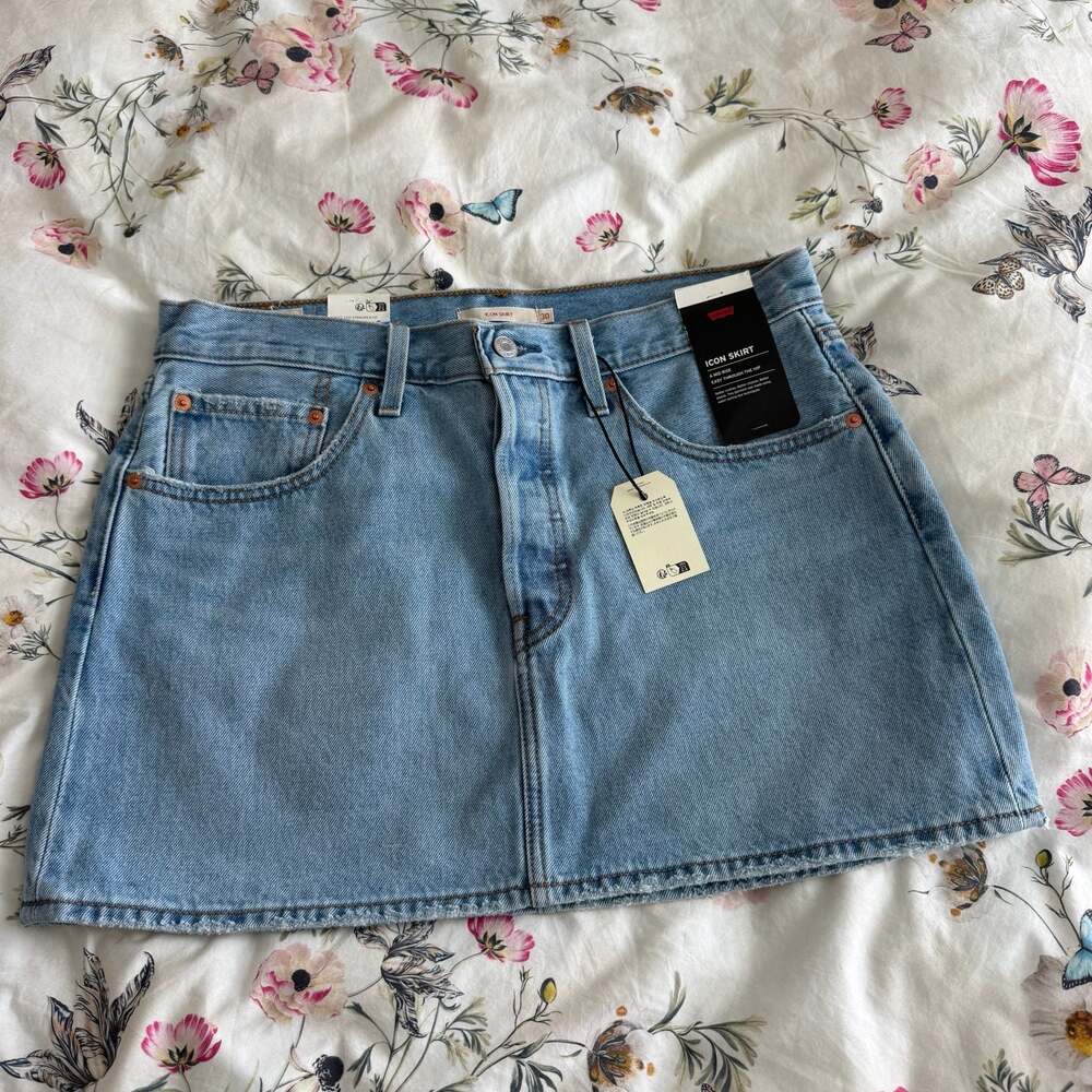 Levi's Premium Icon Denim Mini Skirt